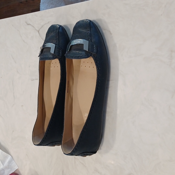 Geox Flats Size 8.5 - Picture 2 of 5